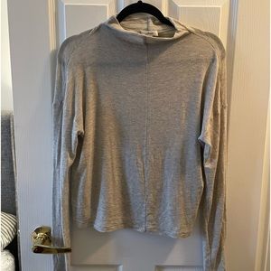 🖤 Wilfred  grey Lussac top​​​​​​🖤​